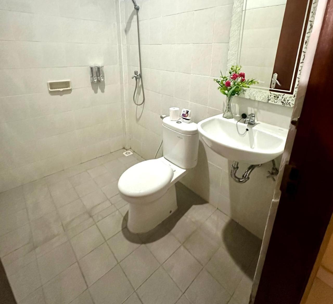 New Mekar Jaya Hotel 레기안 외부 사진